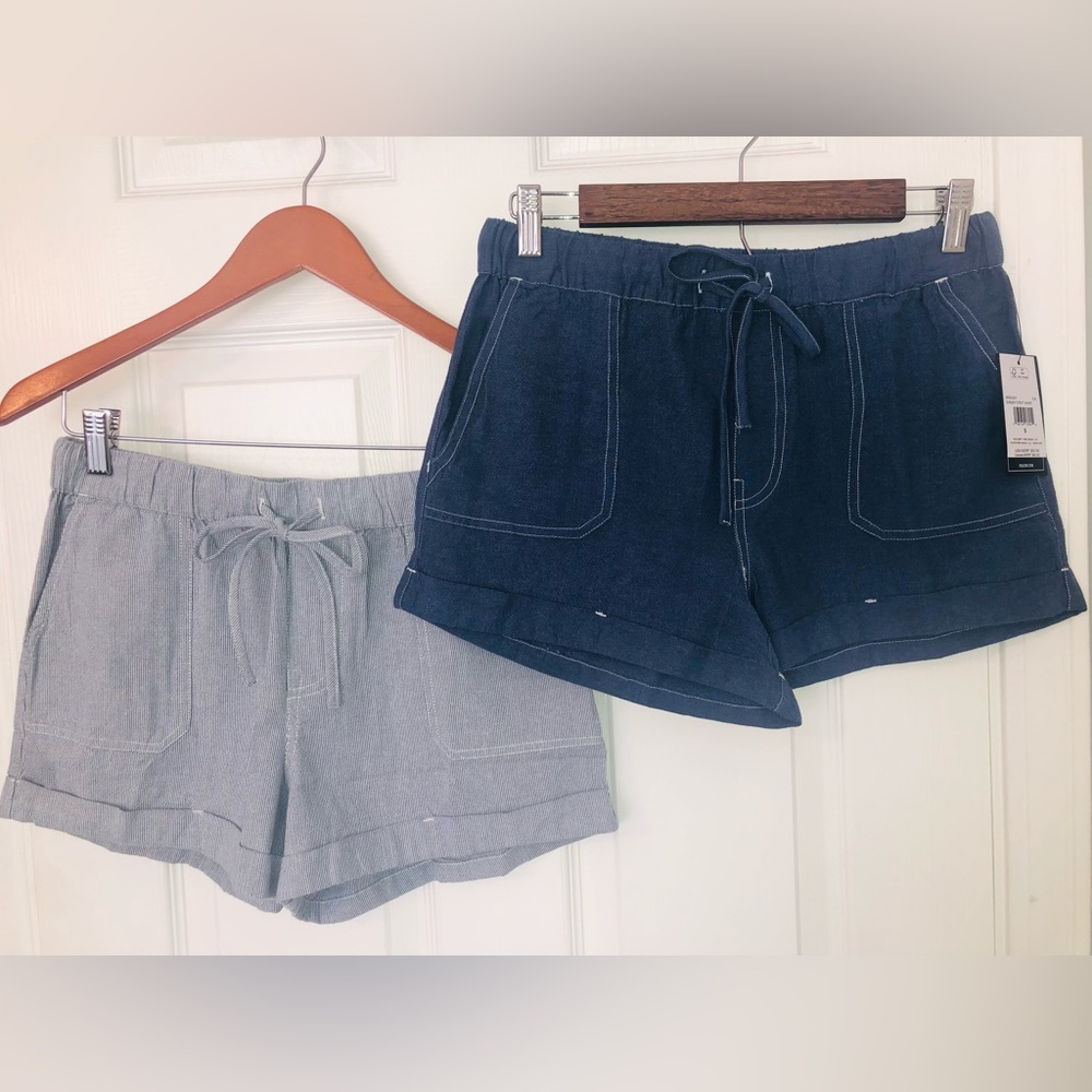 2 Volcom cotton shorts (S)